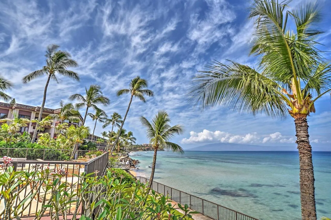 Apartment Oceanfront Lahaina Condo With Balcony And Pool Access! Kahana